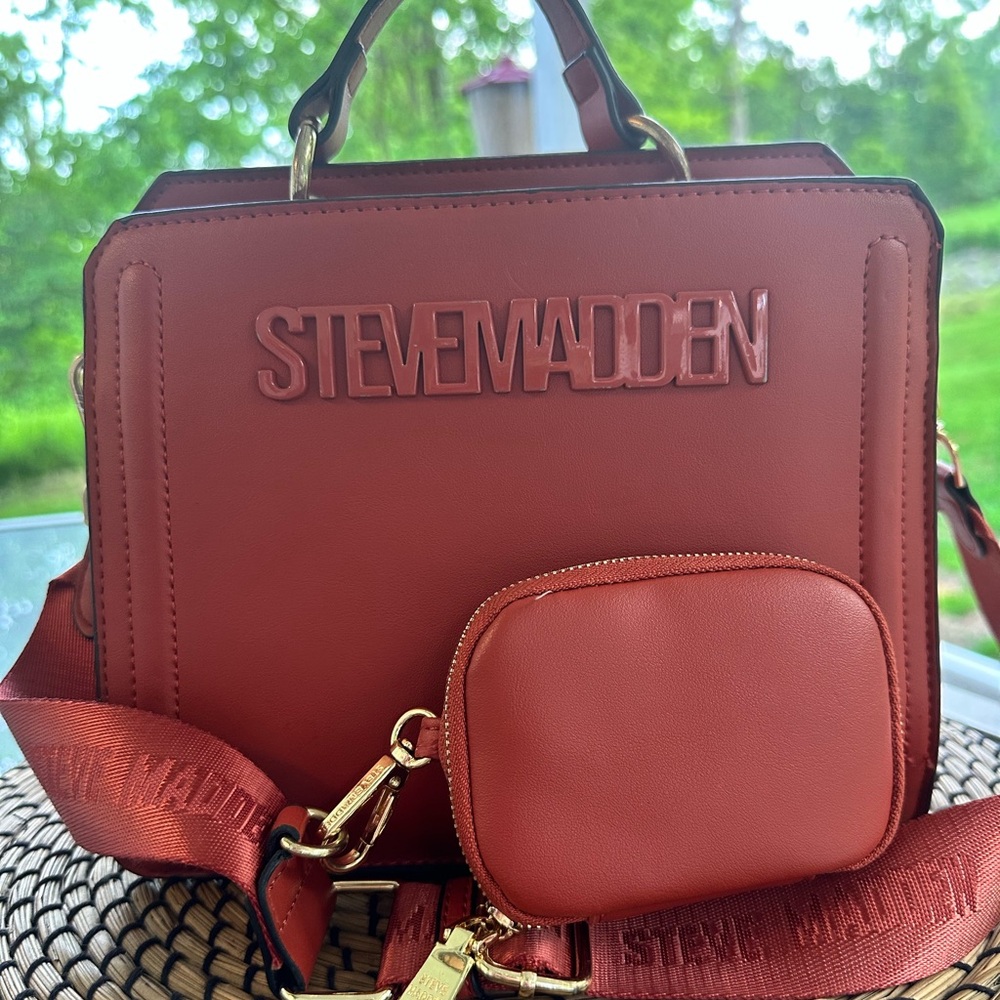 Steve Madden 🌟 Bevelyn Tote